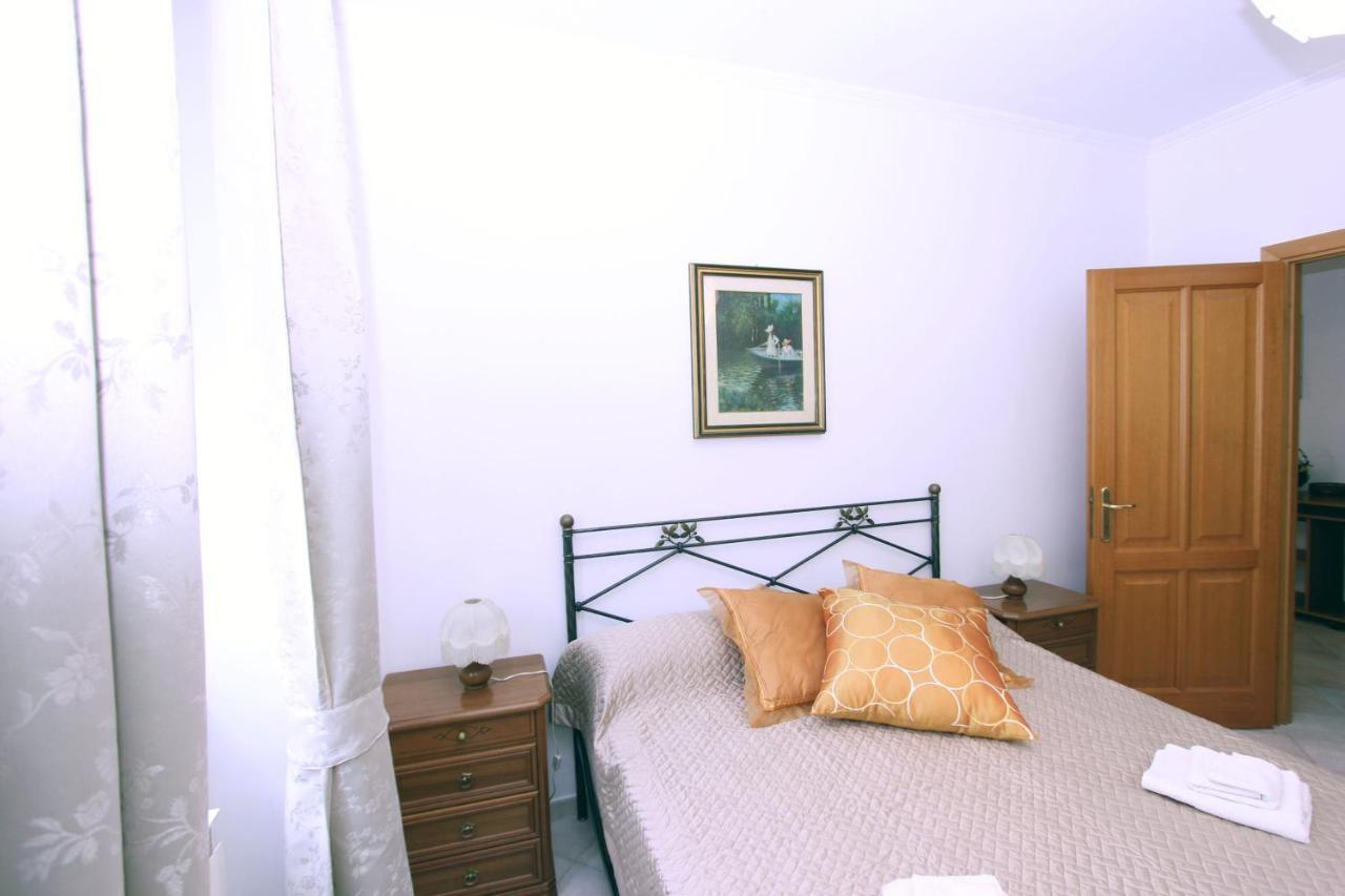 Torrigio Flat Apartment Рим Екстериор снимка